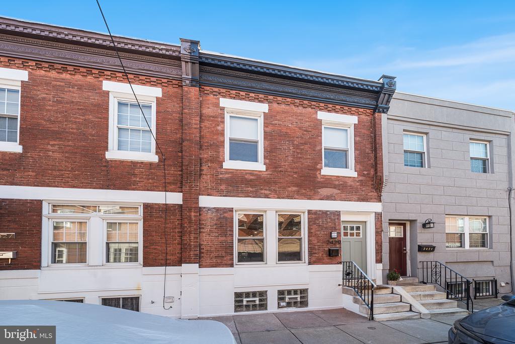2429 S Rosewood St