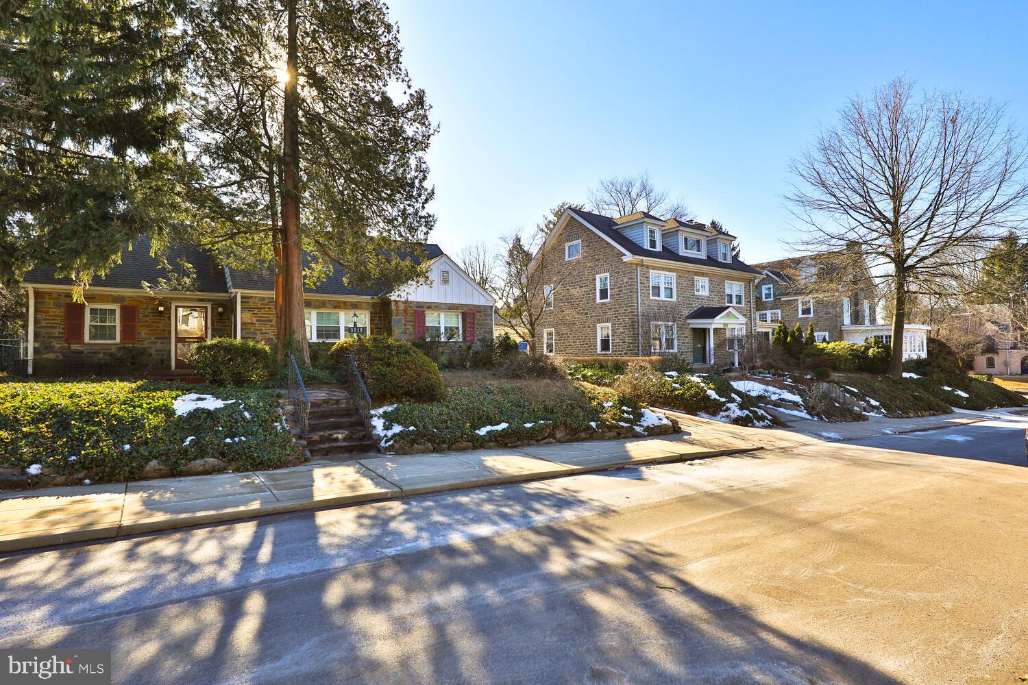 3226 W Penn St