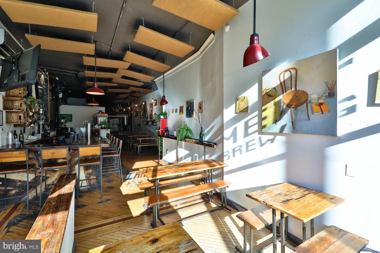 2711 W Girard Ave