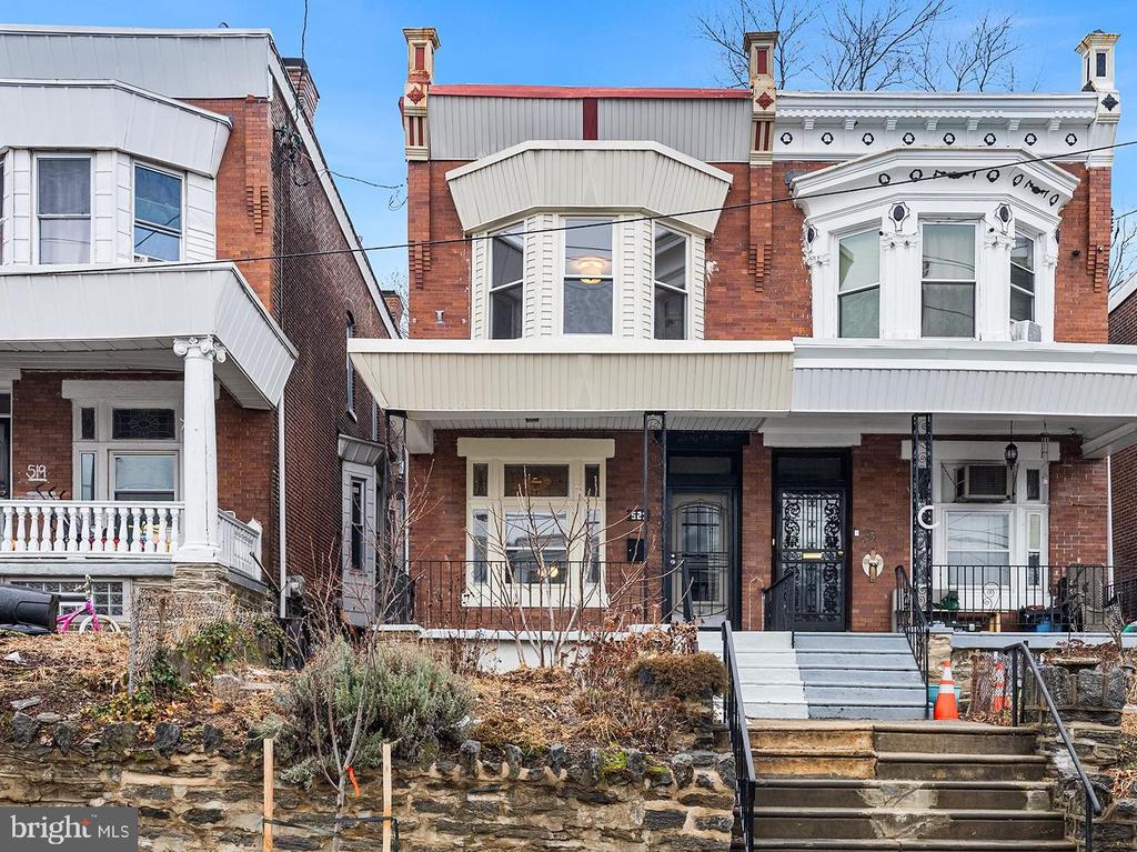 521 E Tulpehocken St