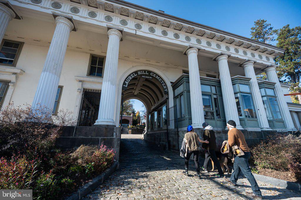 3436 W Westmoreland St