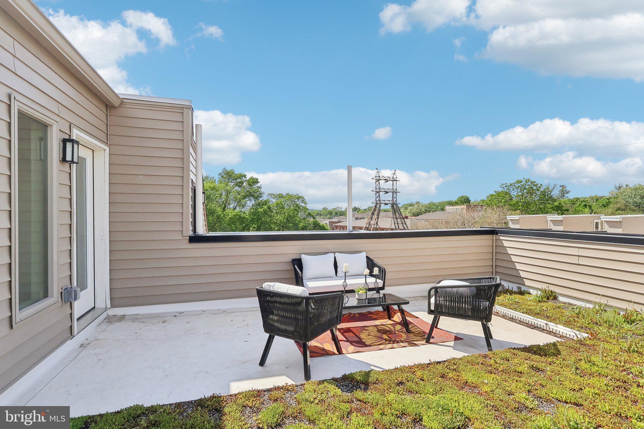 3436 W Westmoreland St