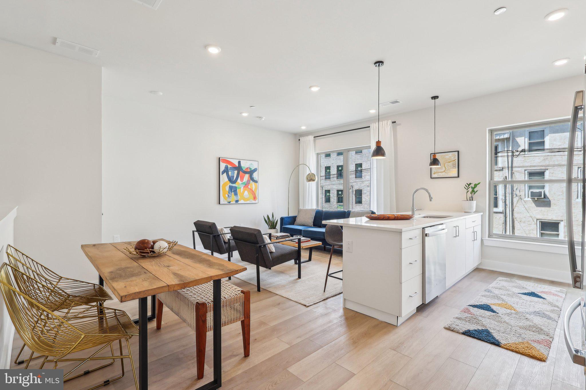 3436 W Westmoreland St