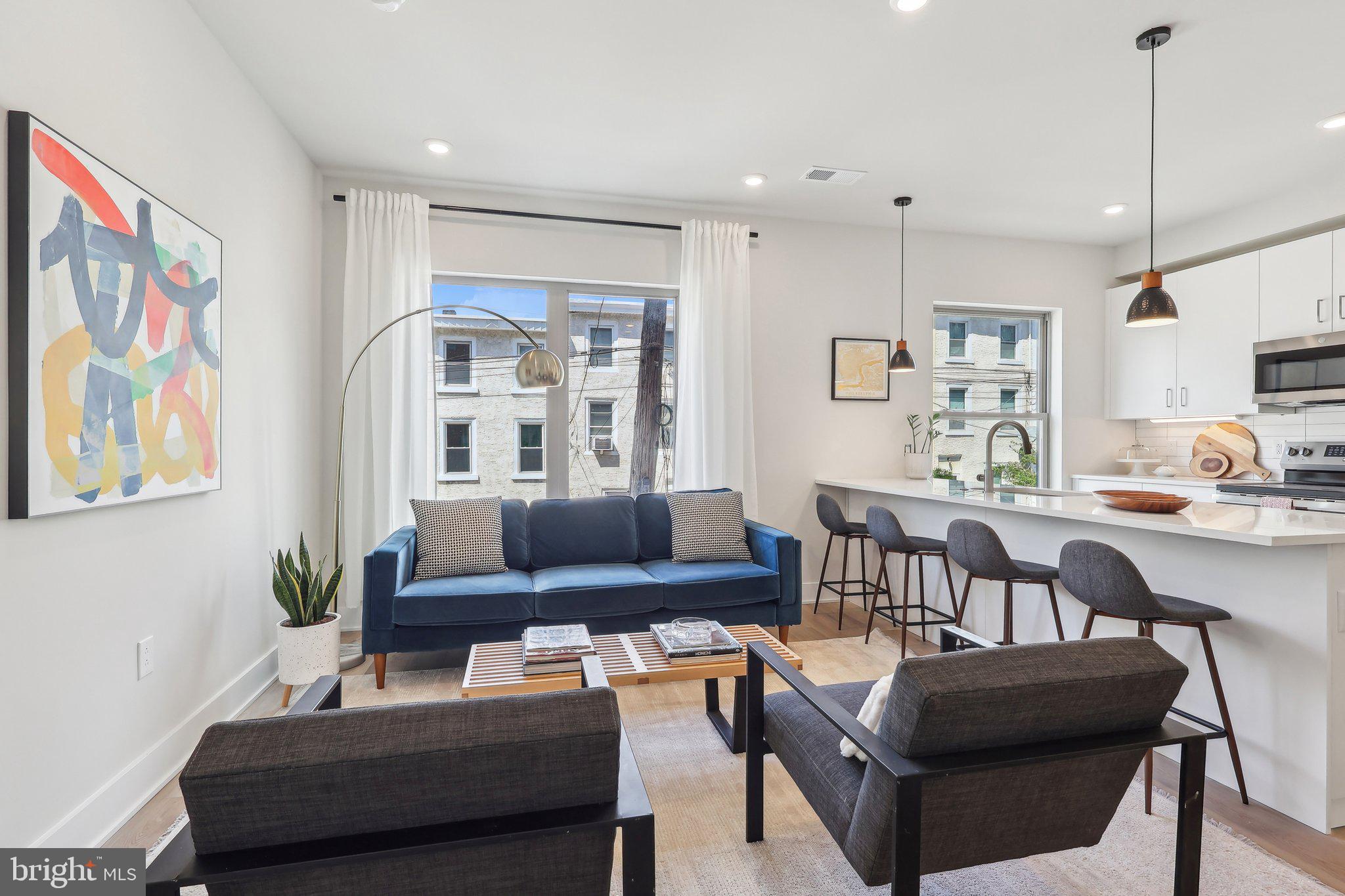 3436 W Westmoreland St