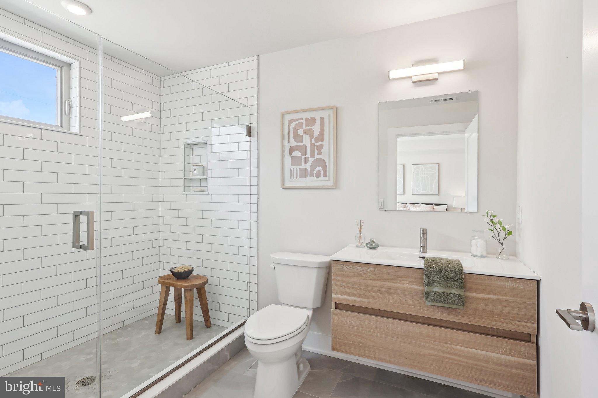 3436 W Westmoreland St