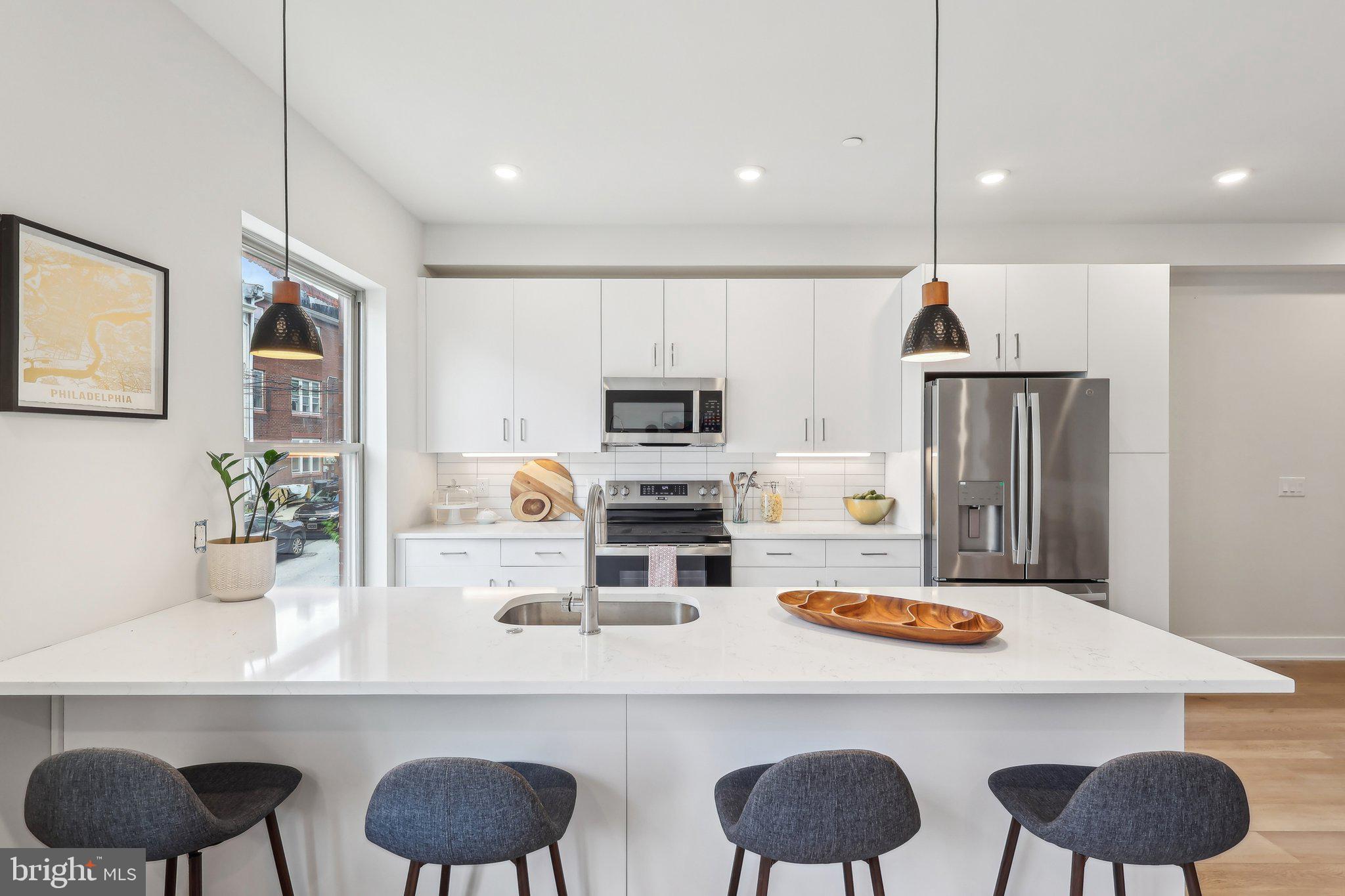 3436 W Westmoreland St