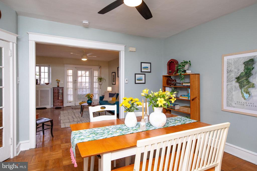 108 E Roumfort Rd