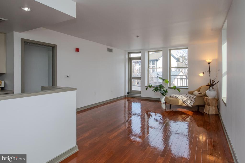 6622 Germantown Ave #2b