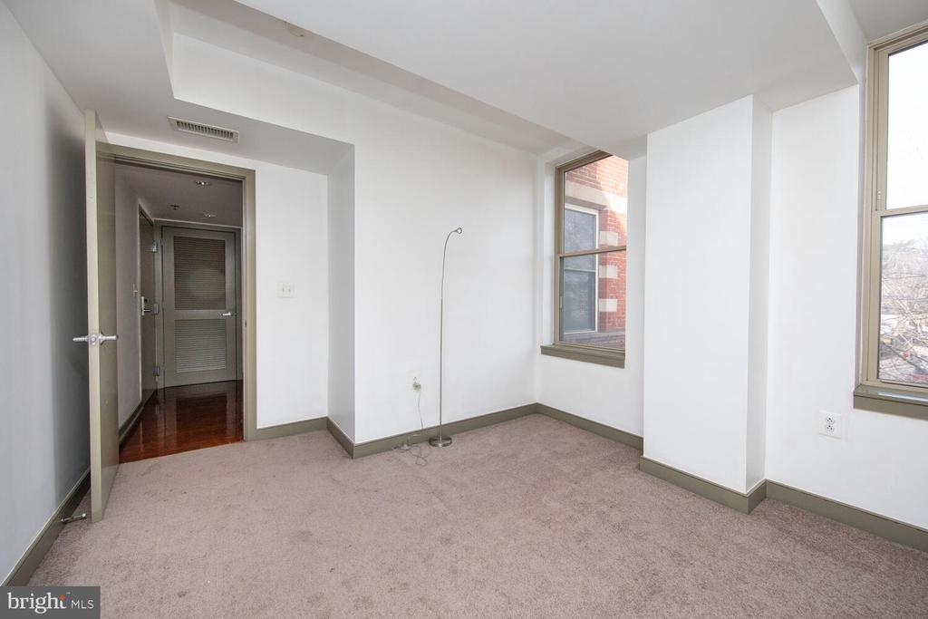 6622 Germantown Ave #2b