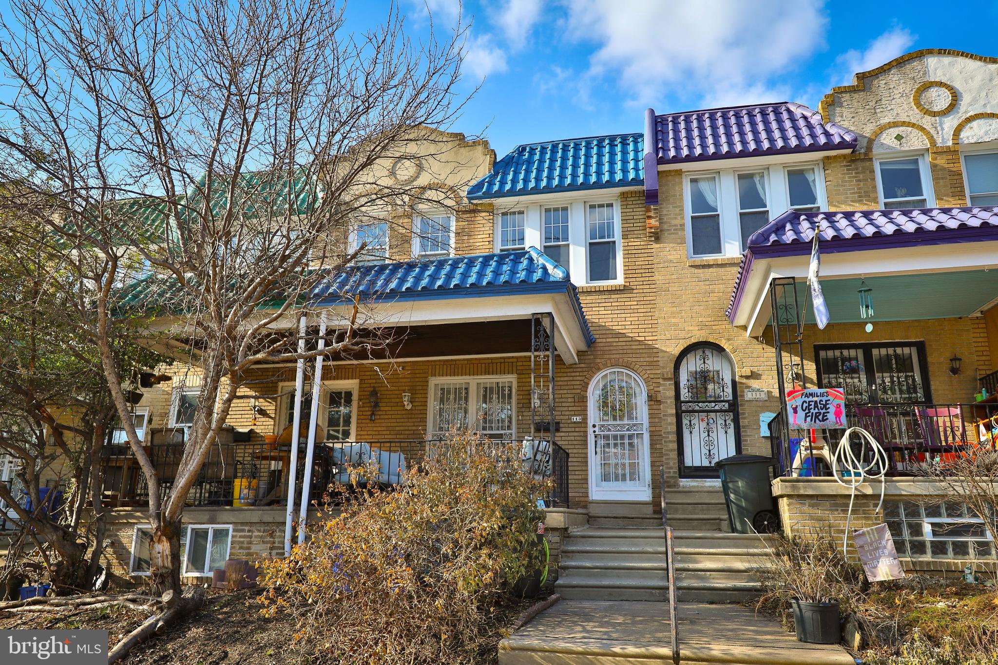 113 W Sedgwick St