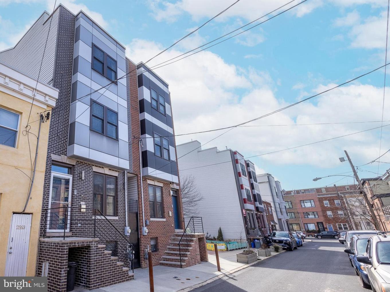 2561 Kern St