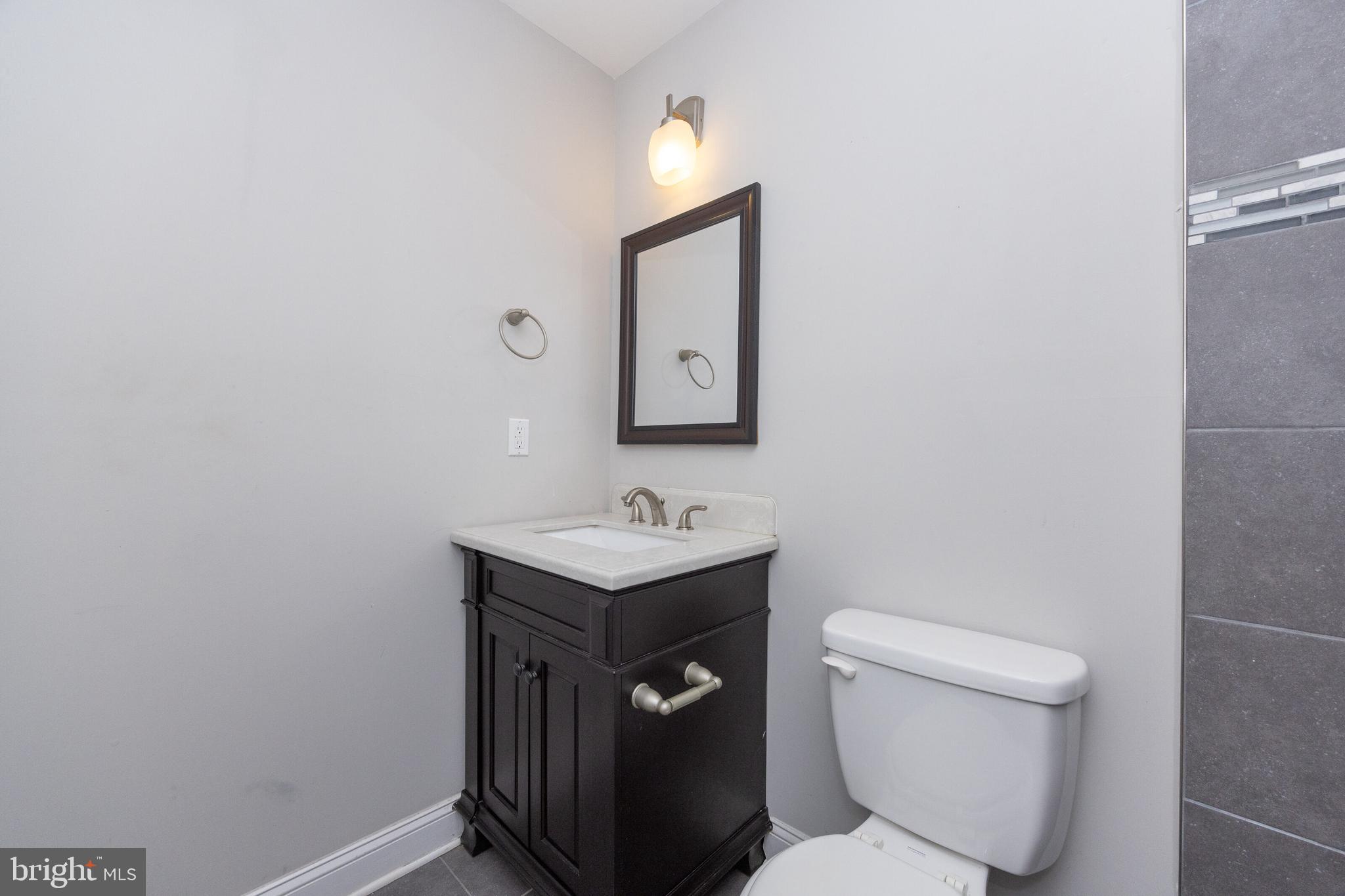 2561 Kern St