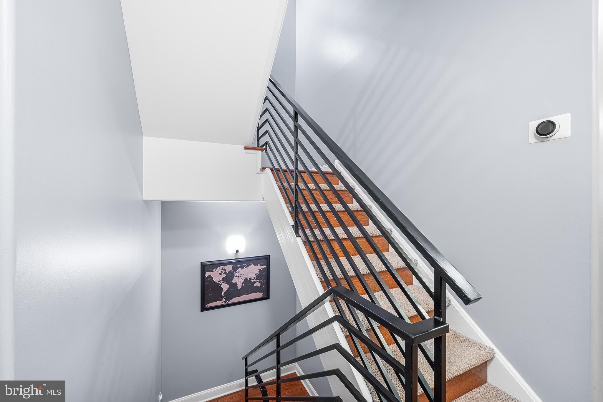 1911 League St