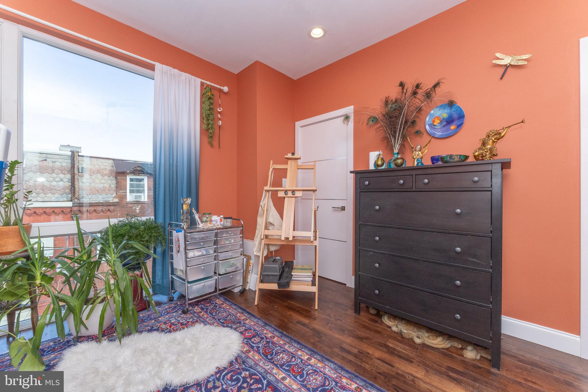 1508 Cambridge St #B- Upper