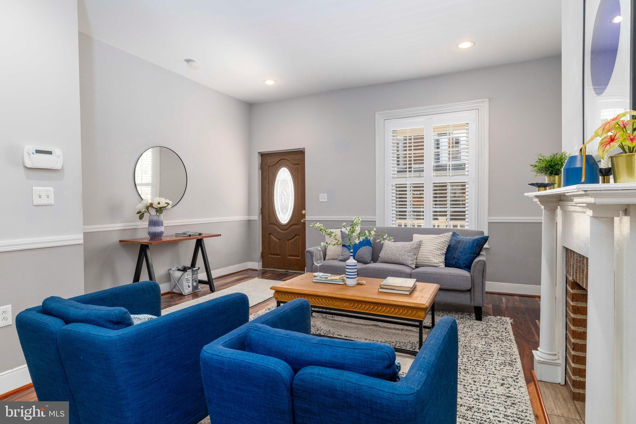 111 W Gorgas Ln