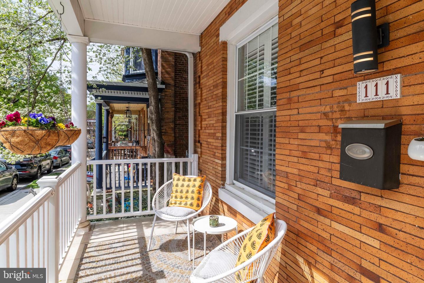 111 W Gorgas Ln