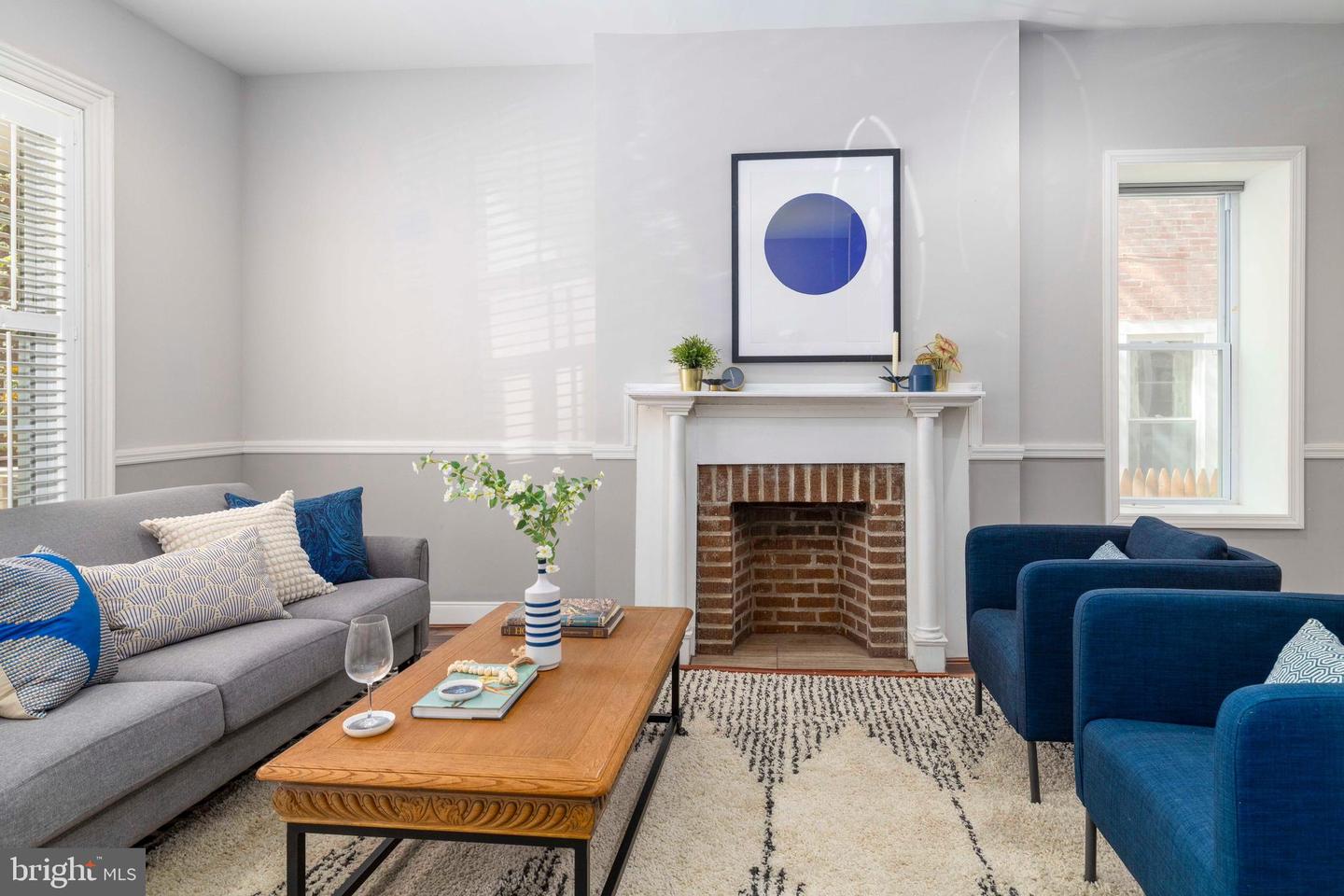 111 W Gorgas Ln