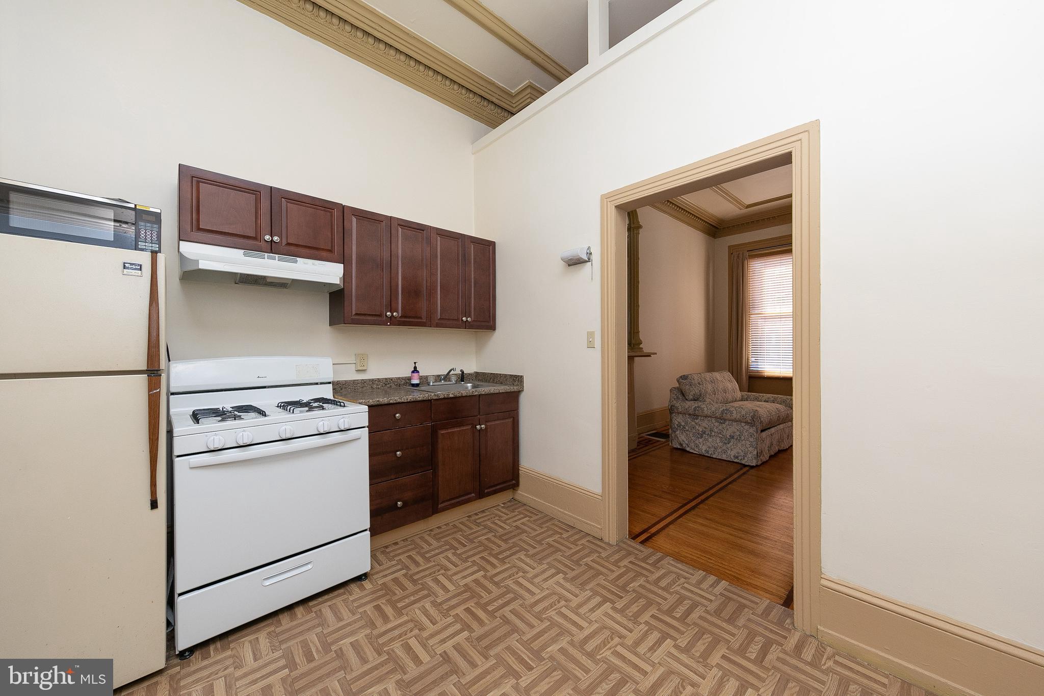 2021 SPRING GARDEN ST #1-F
