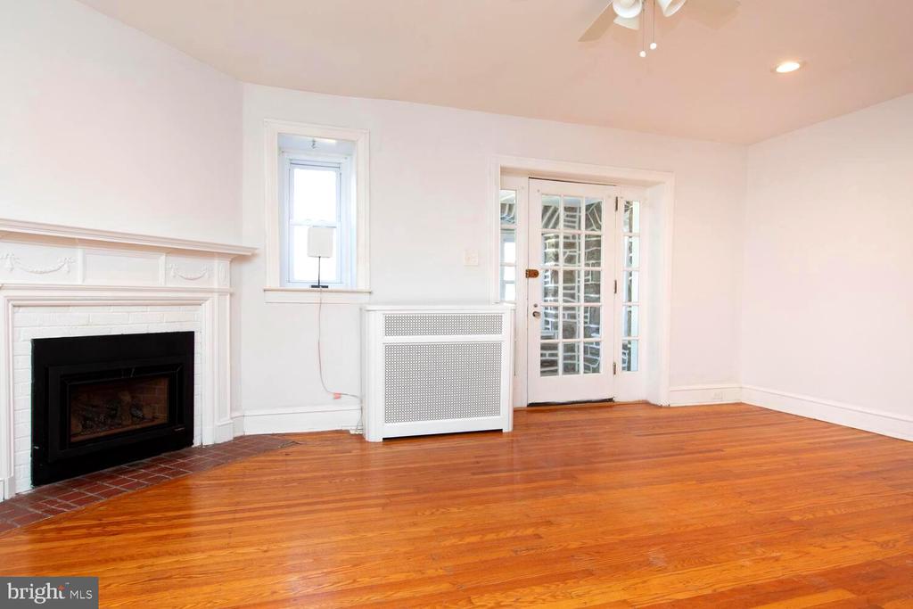 246 W GORGAS LN