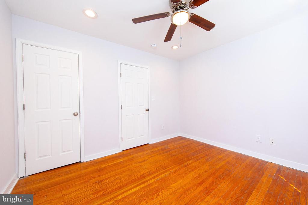 246 W GORGAS LN