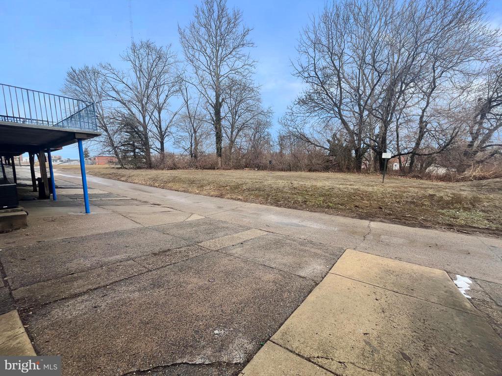 1603 Meribrook Rd