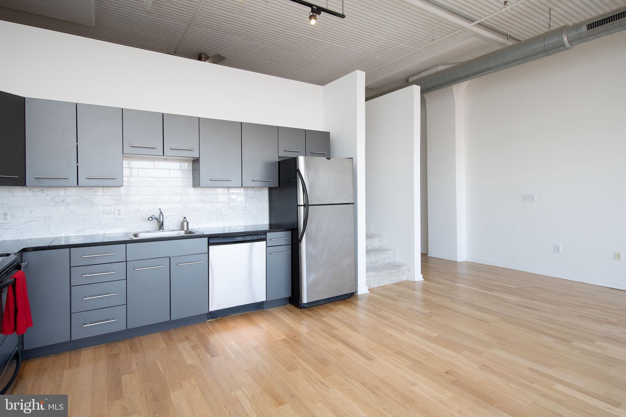 2200-28 Arch St #503