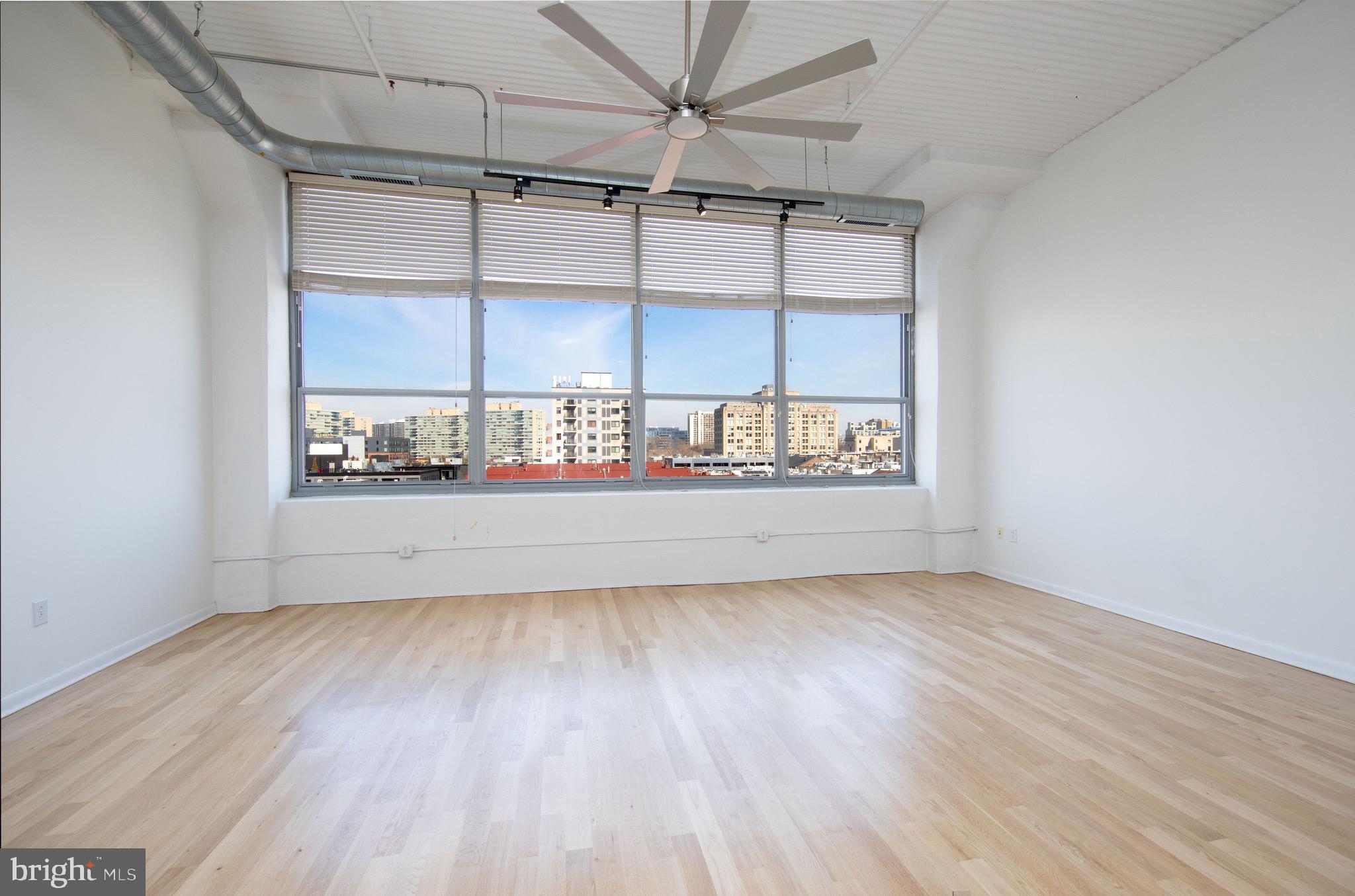 2200-28 Arch St #503