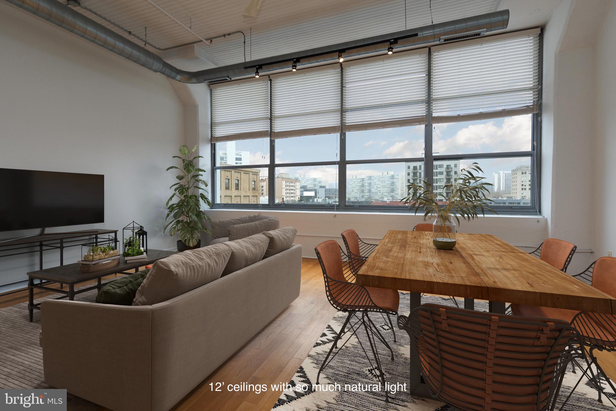2200-28 Arch St #503