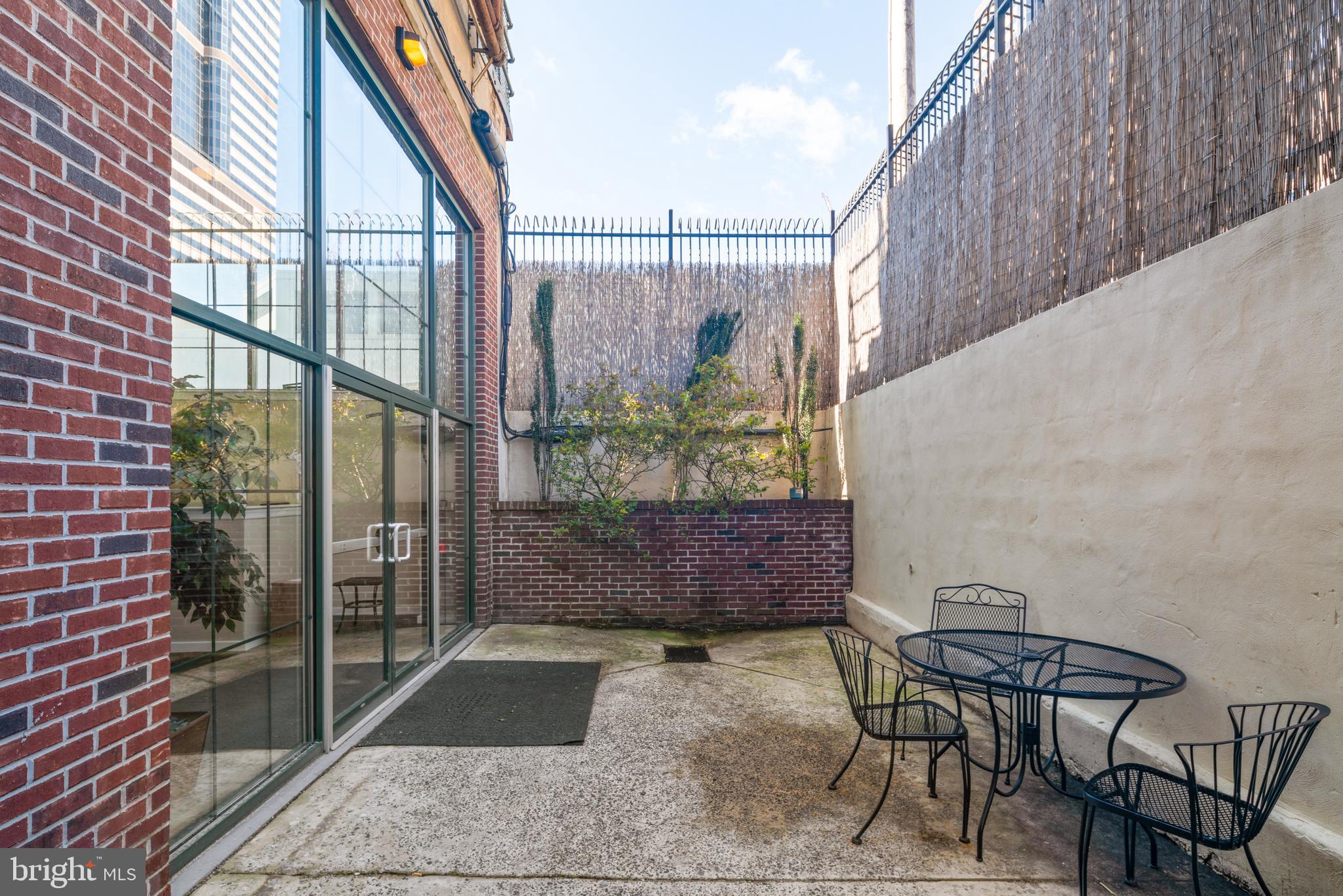 1010 ARCH ST #606