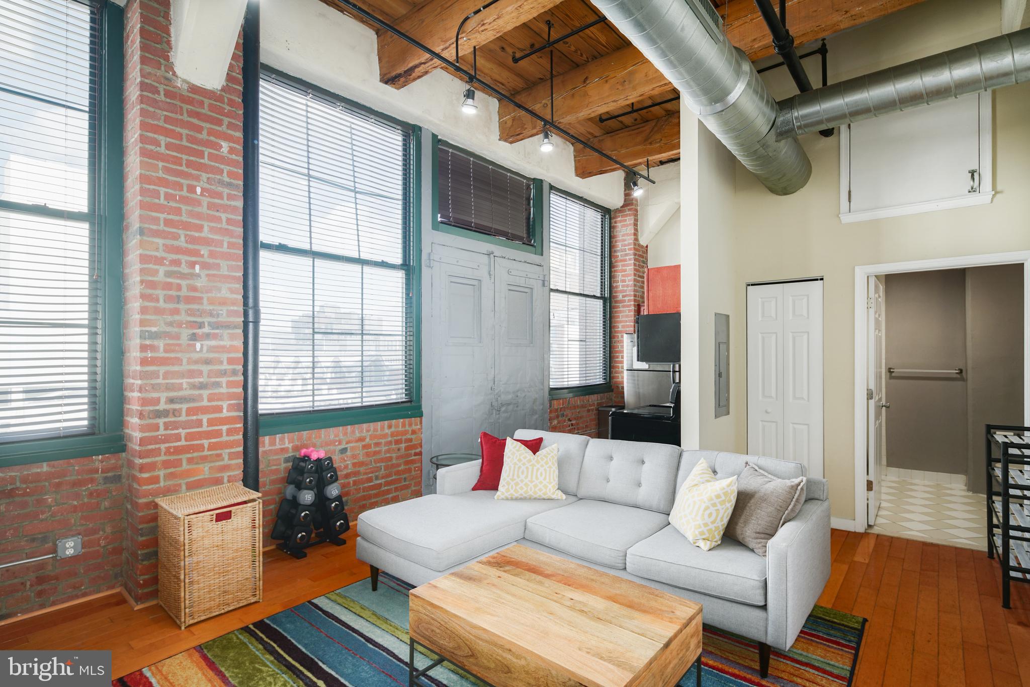 1010 ARCH ST #606