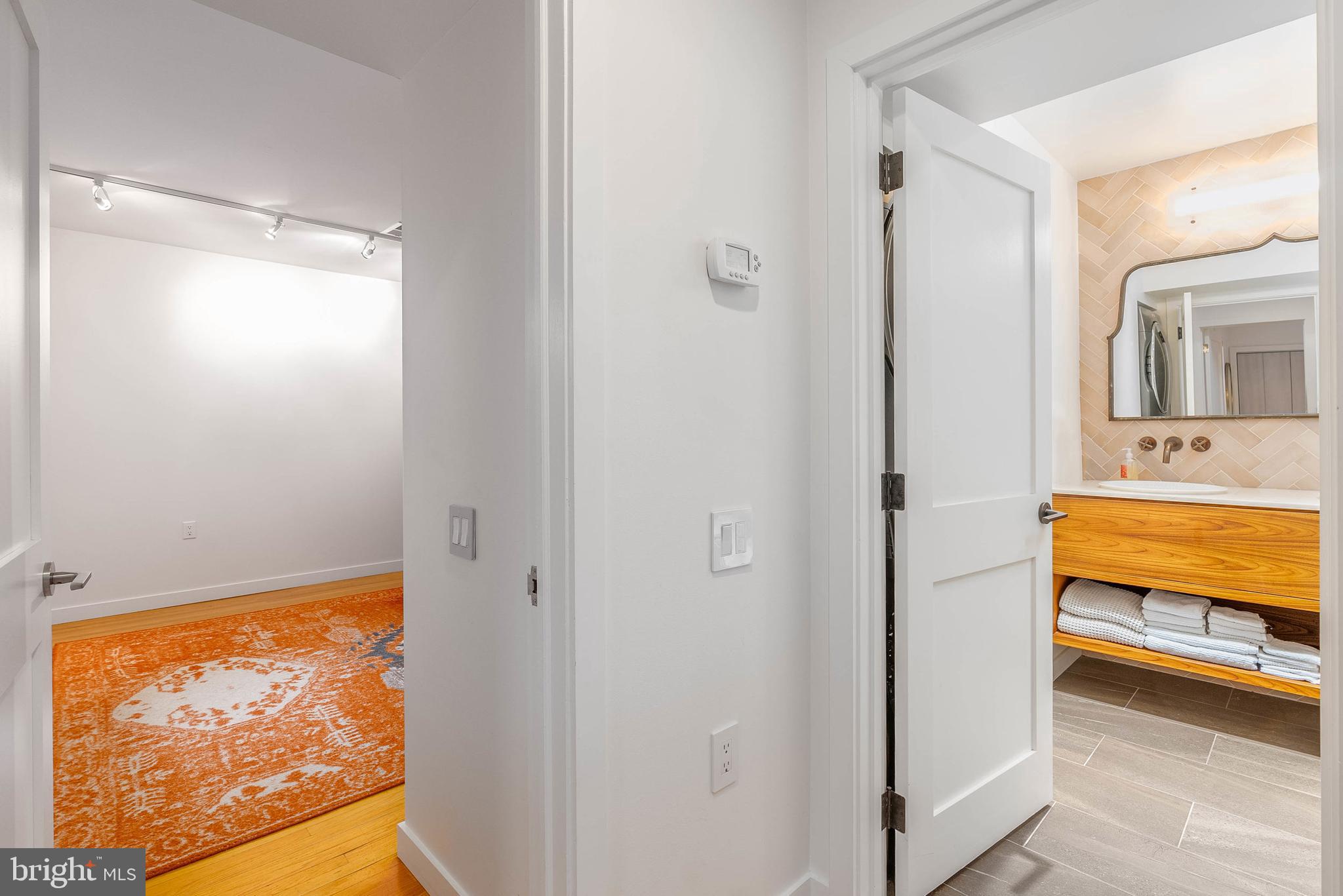 911 BONAPARTE COURT