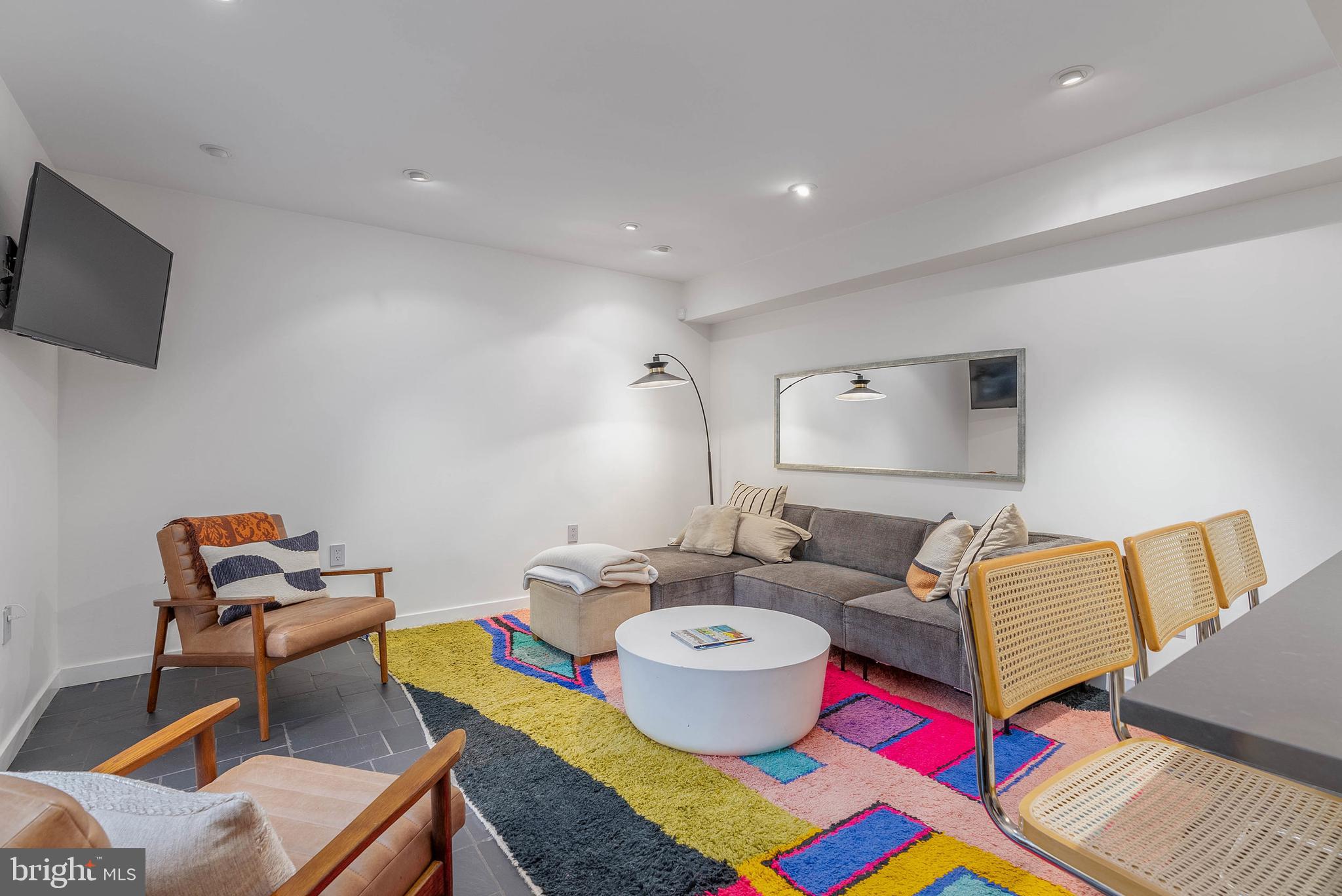 911 BONAPARTE COURT
