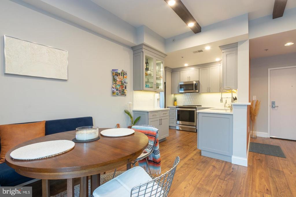 3750-78 Main St #403