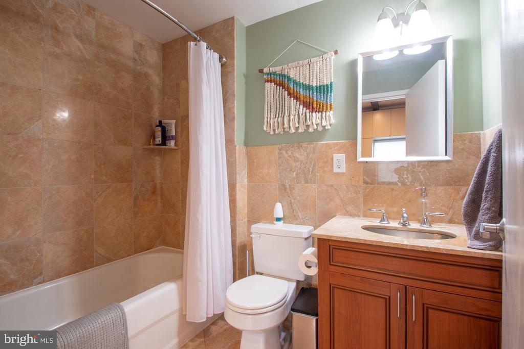 3750-78 Main St #403