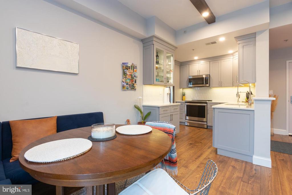 3750-78 Main St #403