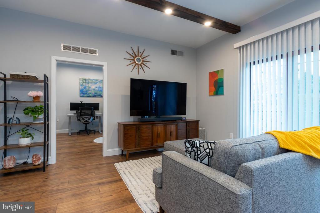 3750-78 Main St #403