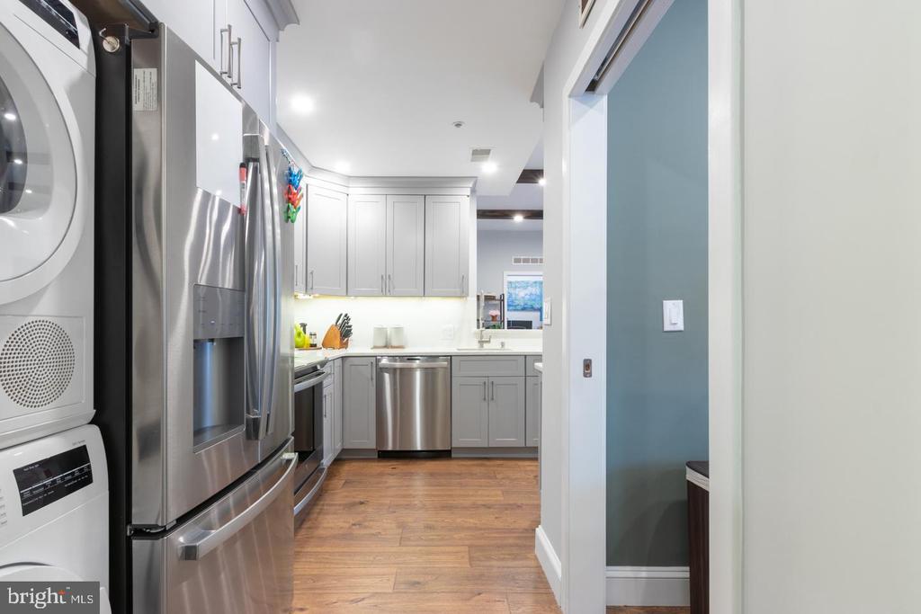 3750-78 Main St #403