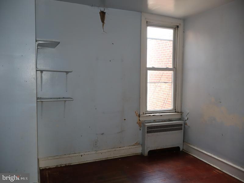 103 W Godfrey Ave