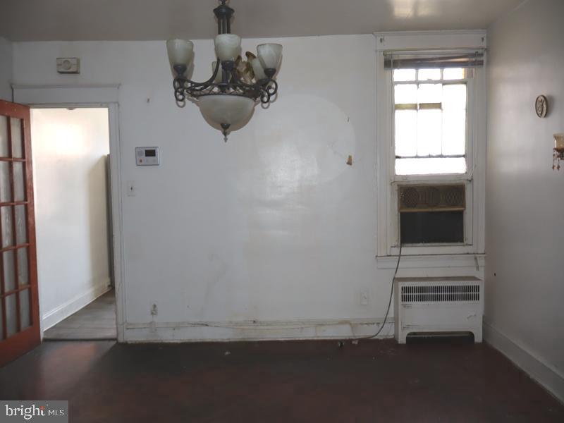 103 W Godfrey Ave