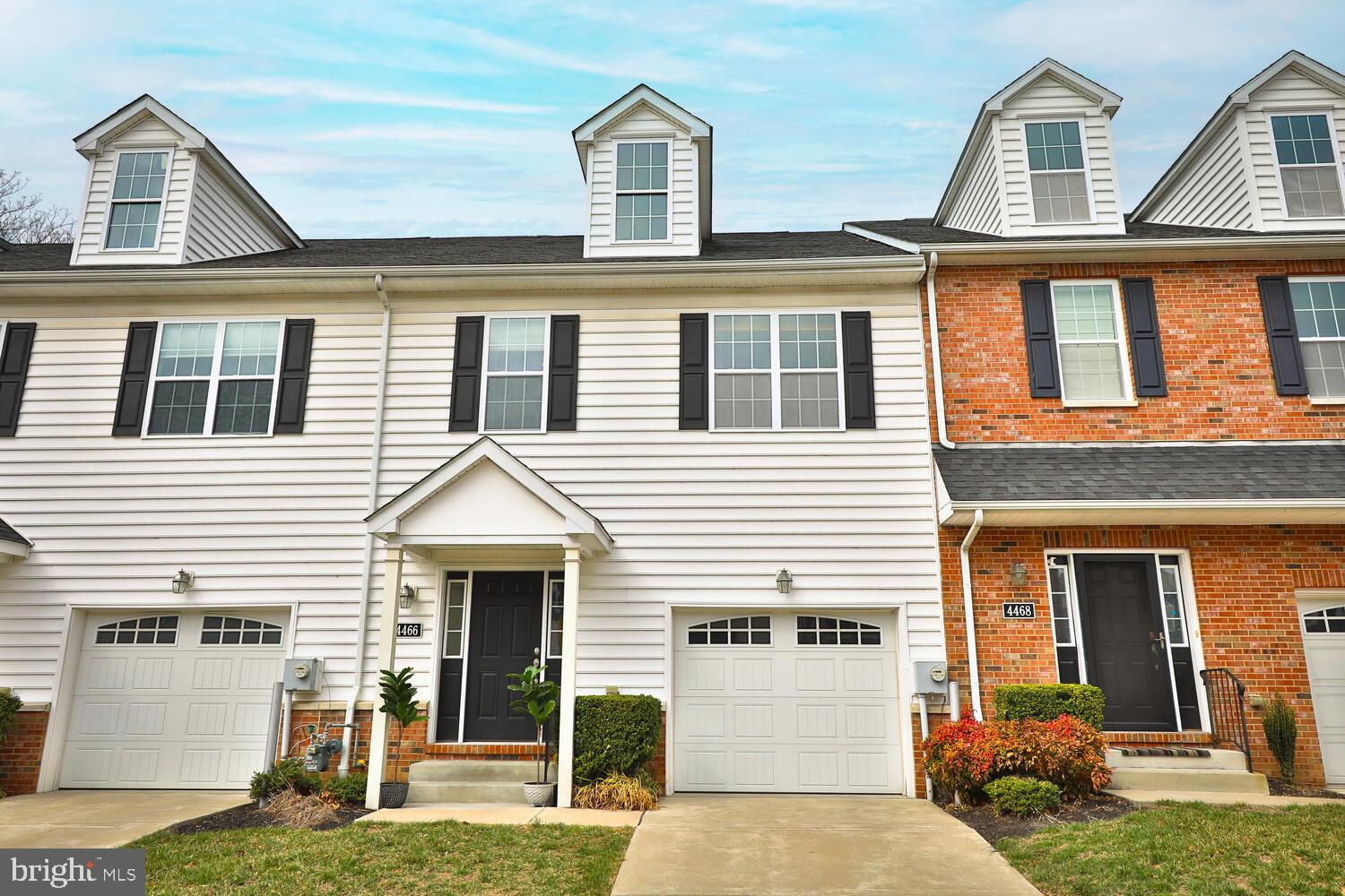 4466 Riverview Ln #4