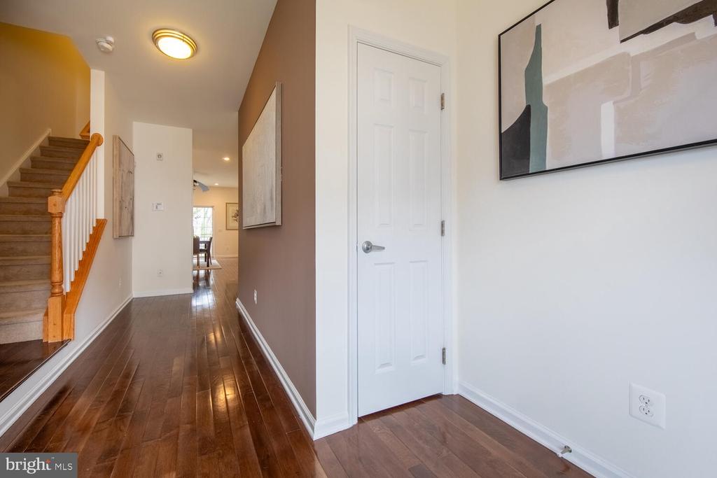 4466 Riverview Ln #4