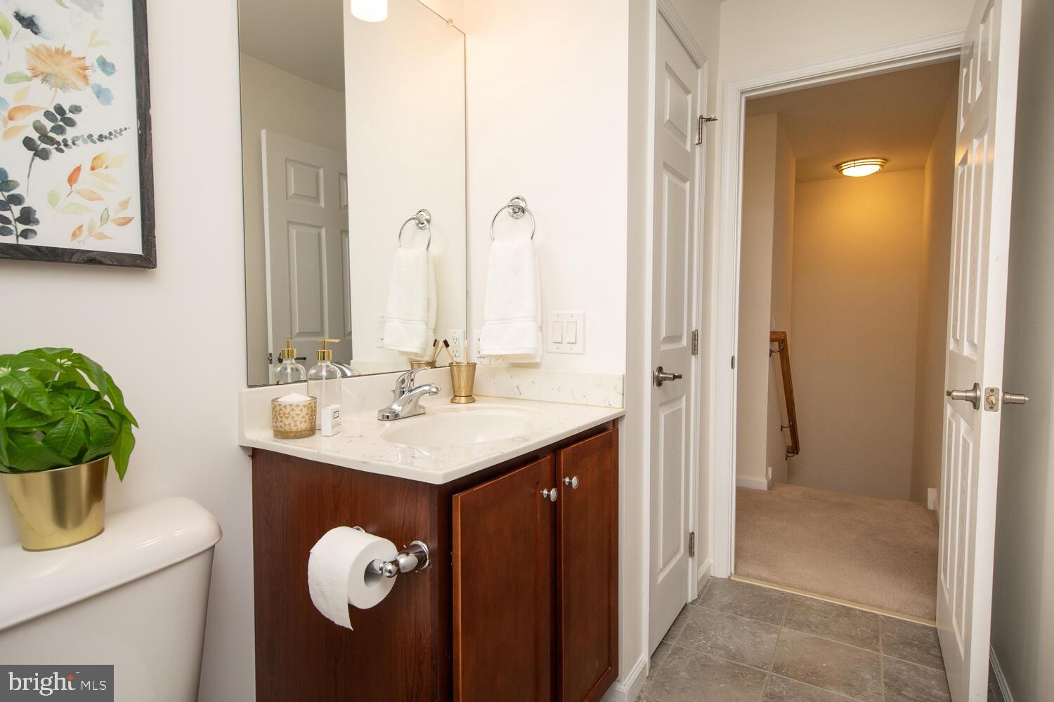 4466 Riverview Ln #4