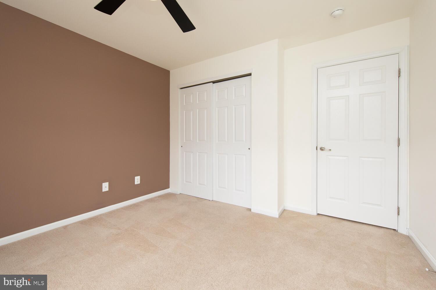 4466 Riverview Ln #4