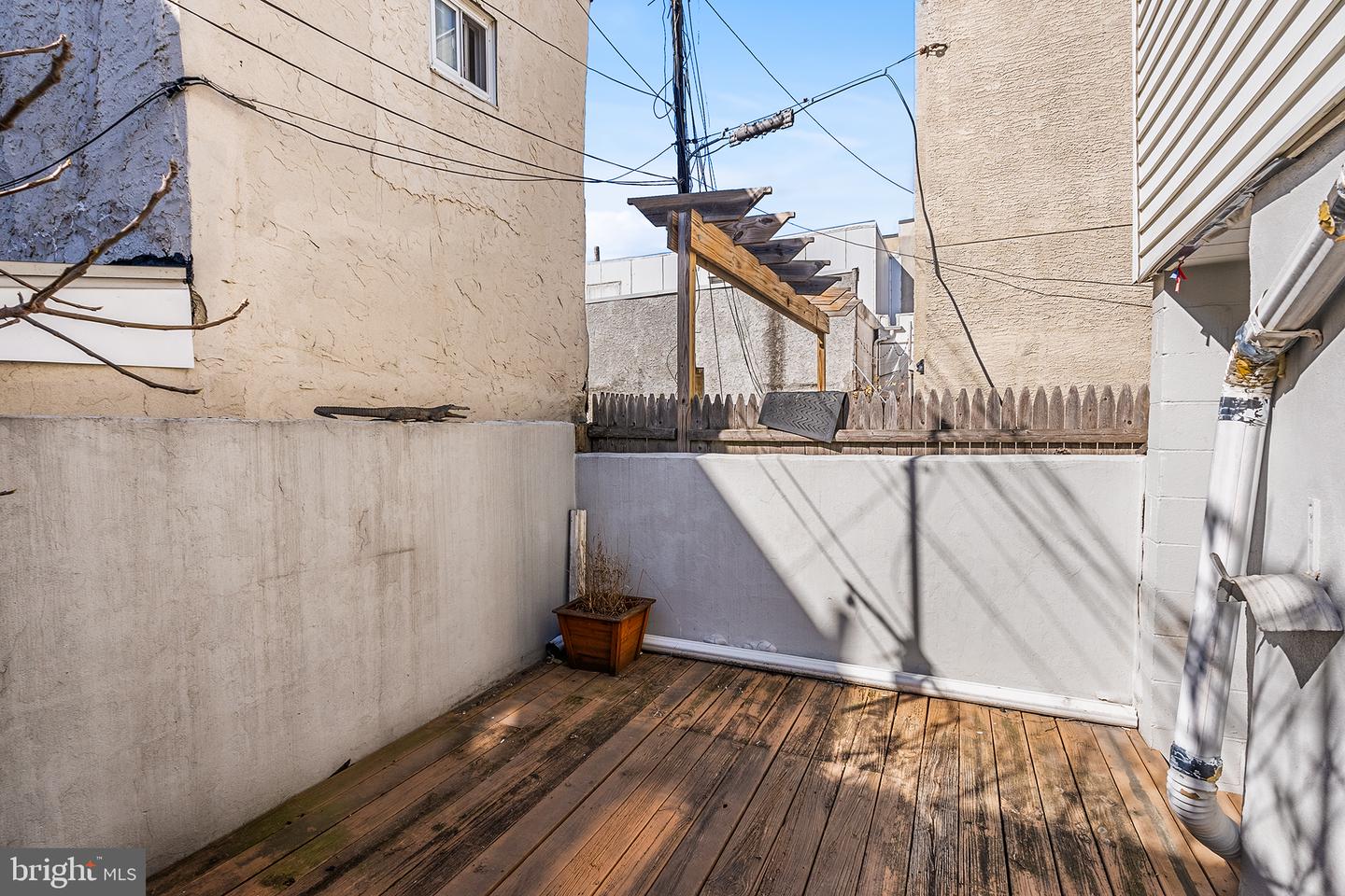 826 Kimball St