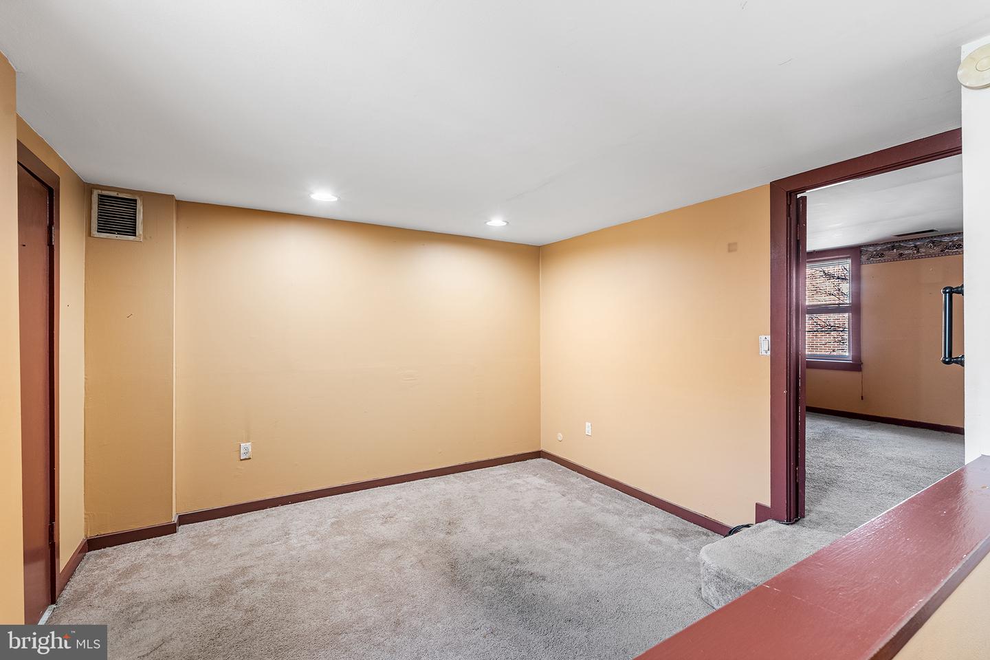 826 Kimball St