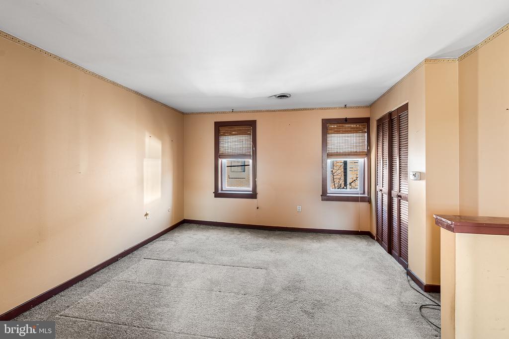 826 Kimball St
