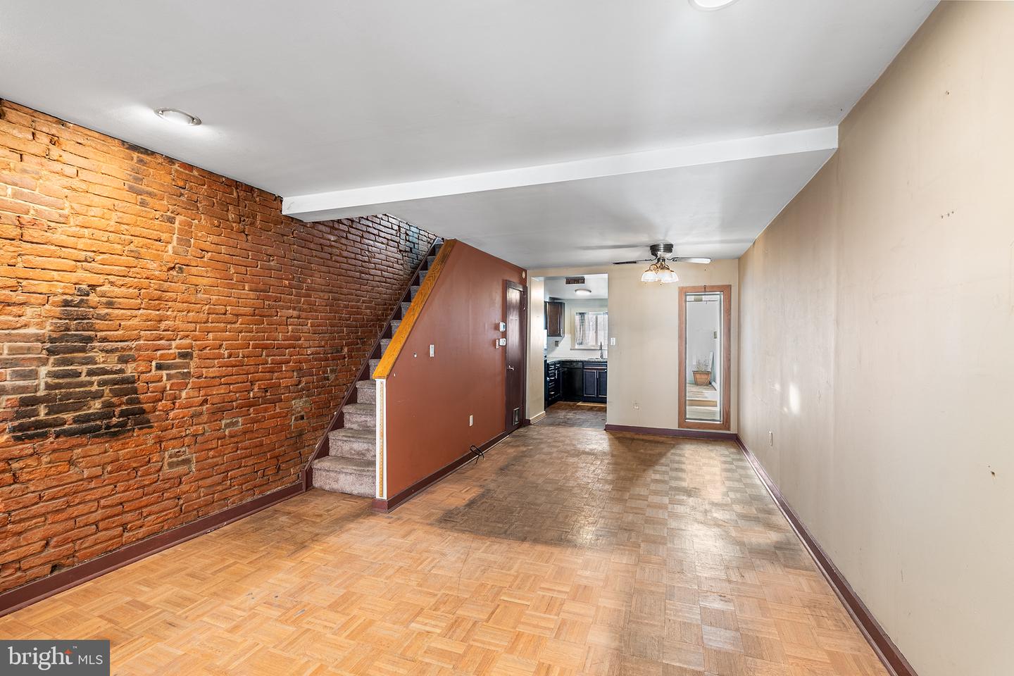 826 Kimball St