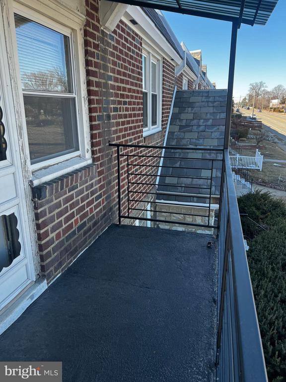 104 W CHELTENHAM AVE. #2