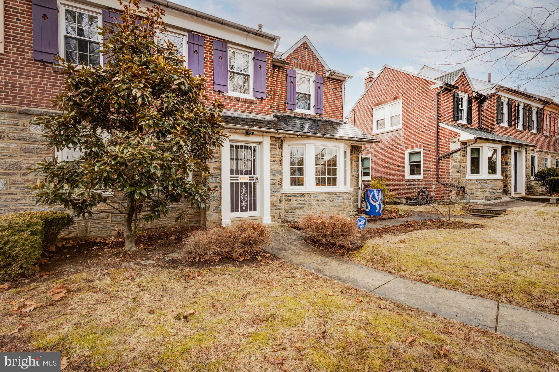303 E Allens Ln
