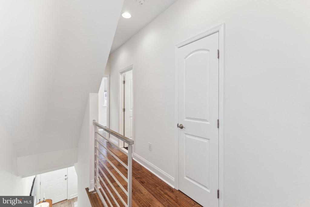 113 Sigel St
